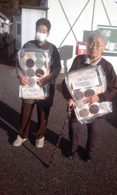 いわき市の仮設住宅へ暖かい敷きパッド(シーツ)をお届けしました