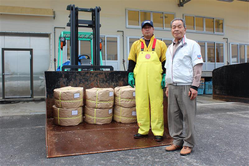 女川町尾浦の漁師グループへ牡蠣養殖用のロープをお届けしました