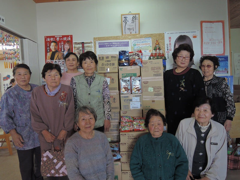 福島県南相馬市の仮設住宅の集会所へお茶やお菓子などをお届けしました