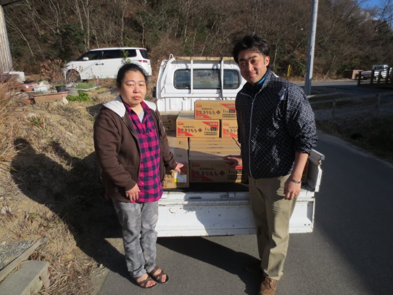 いわき市の仮設住宅へ切り餅300袋をお届けしました