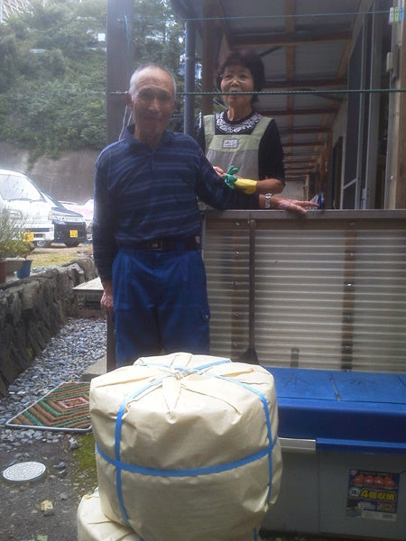 石巻市寄磯浜の漁師グループにホヤ養殖用ロープをお届けしました